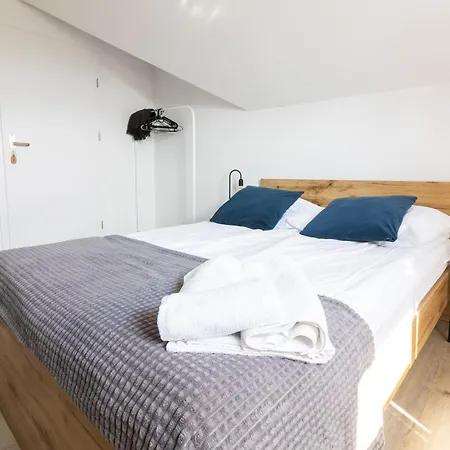 Apartment Ada
