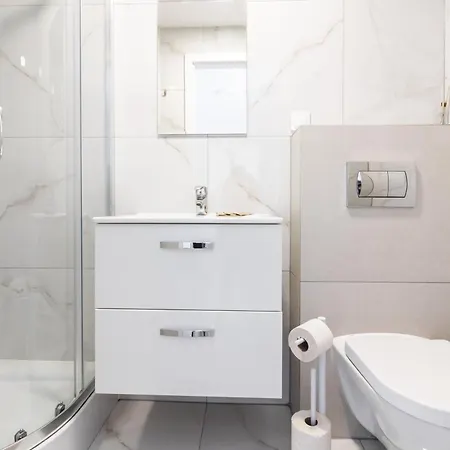 Ada Apartment *